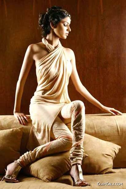 Nida Mahmood's Latest Fashion Trend