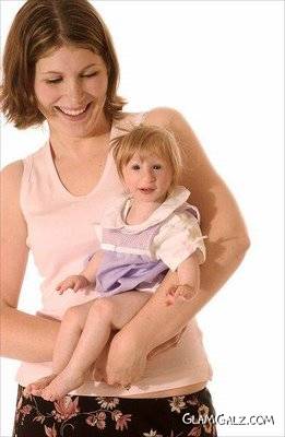 Amazing Smallest Girl in the World