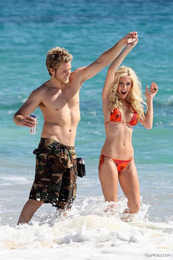 Heigi Montag with her BF in Mexico