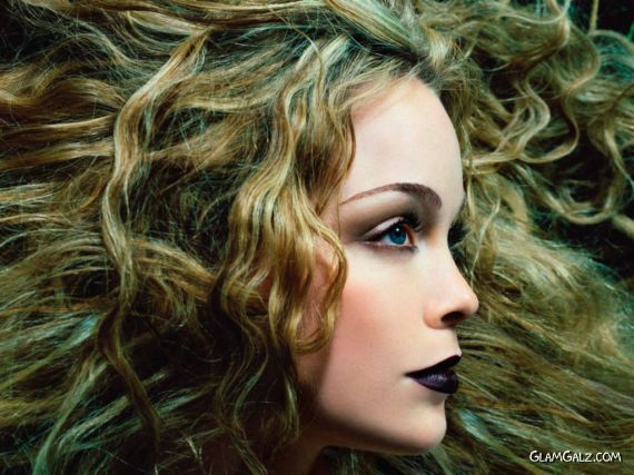 Click to Enlarge - Awesome Ninja Babes Wallpapers