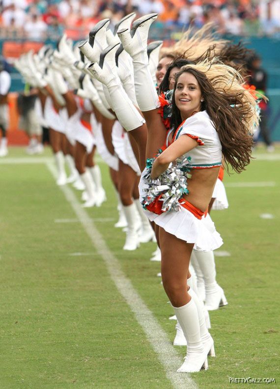 Most Beautiful Cheerleaders