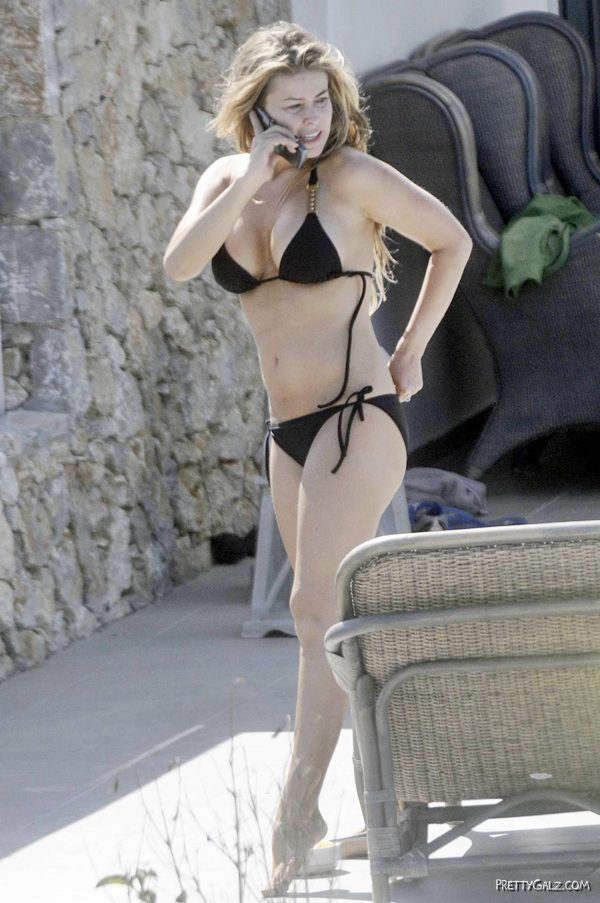 Carmen Electra Enjoying at Kos Island