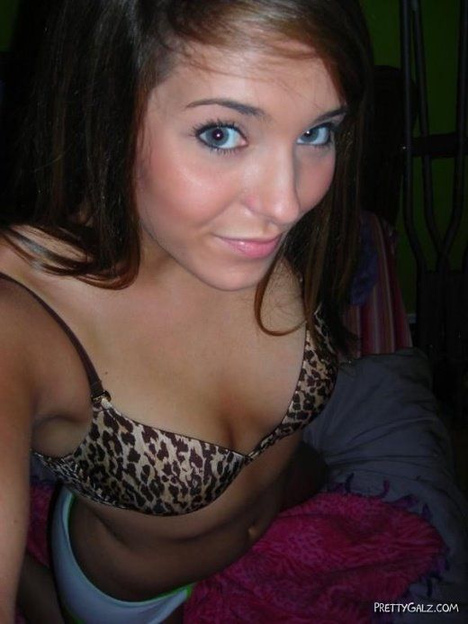 Crazy Galz Photograph Themselves