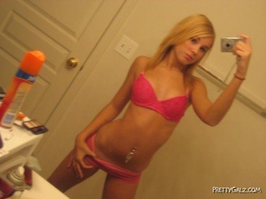 Crazy Galz Photograph Themselves