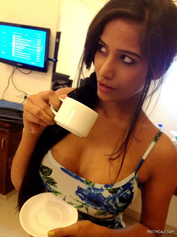 Bold And Beautiful Poonam Pandey