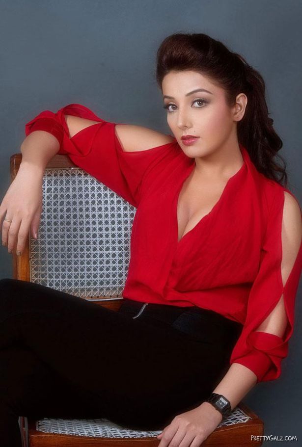 Sonia Mann Exclusive Photoshoot