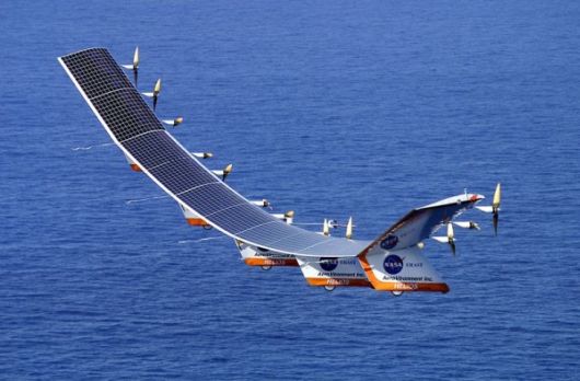 8 Incredible Solar Powered Airplanes